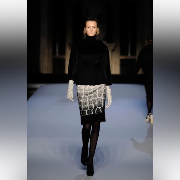 Giambattista Valli Y2K Vintage Silk and Cashmere Printed Patterned Pencil Skirt - Picture 3 of 11